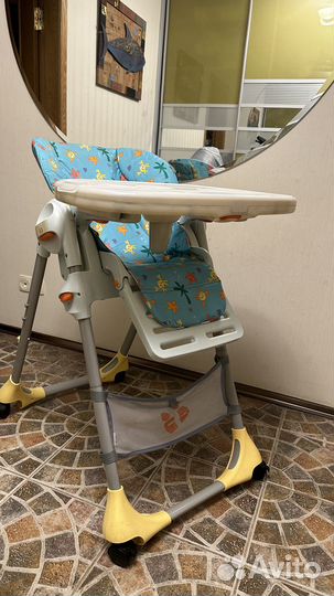 Детский стульчик для кормления