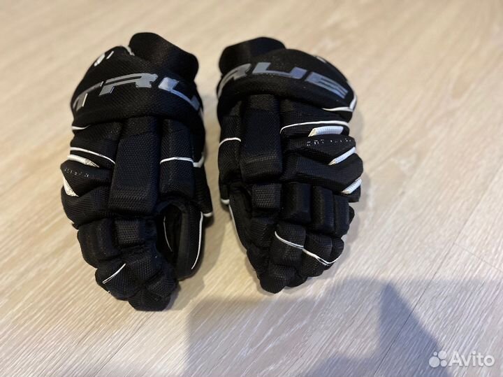 Краги хоккейные True Catalyst