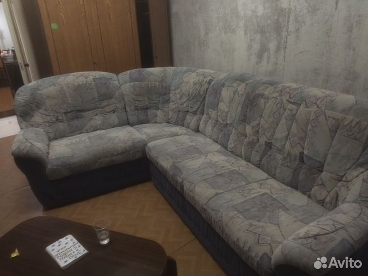 Диван, шкаф