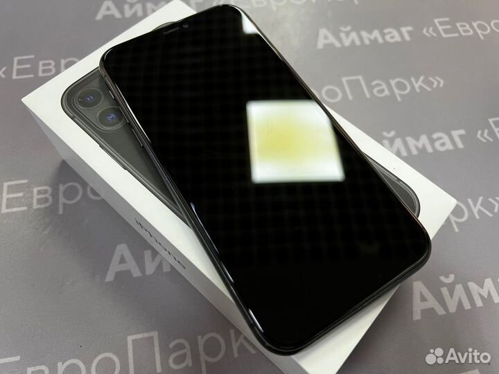 Apple iPhone 11 64 гигабайта Черный