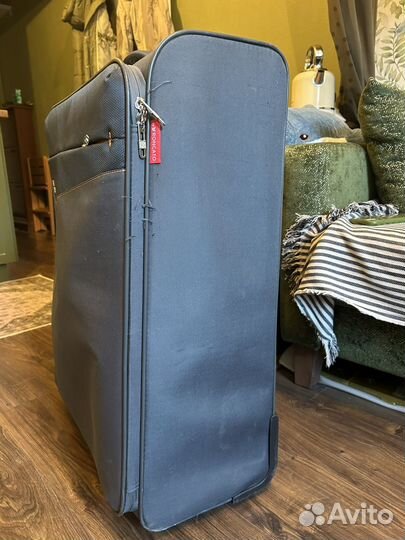 Большой чемодан modo