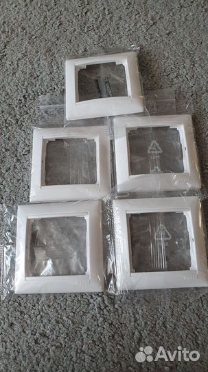 Декоративная накладка на розетку и выключатель