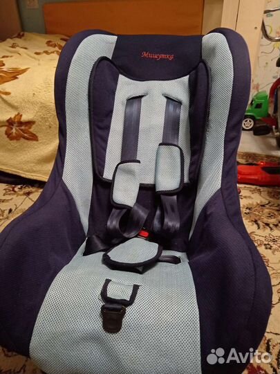 Автомобильное кресло
