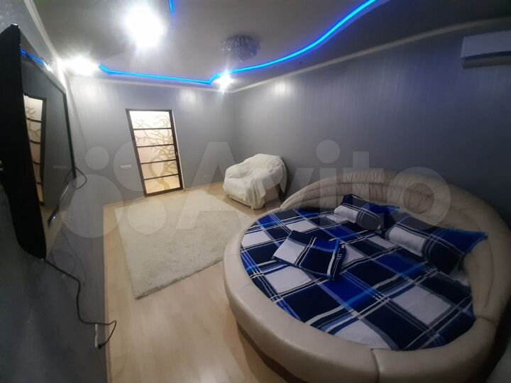 1-к. квартира, 60 м², 8/12 эт.