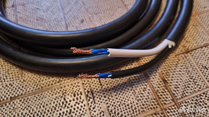 Transparent The Wall Reference Speaker Cable