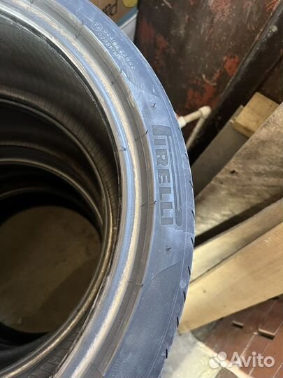 Pirelli P Zero 255/35 R19