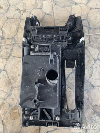 Тойота авенсис т 250 подстаканник