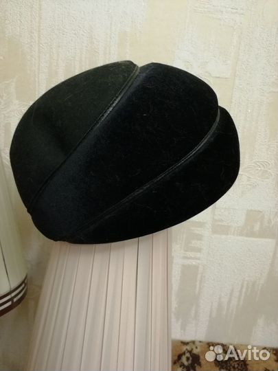 Берет женский