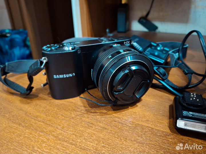 Фотоаппарат Samsung NX1000