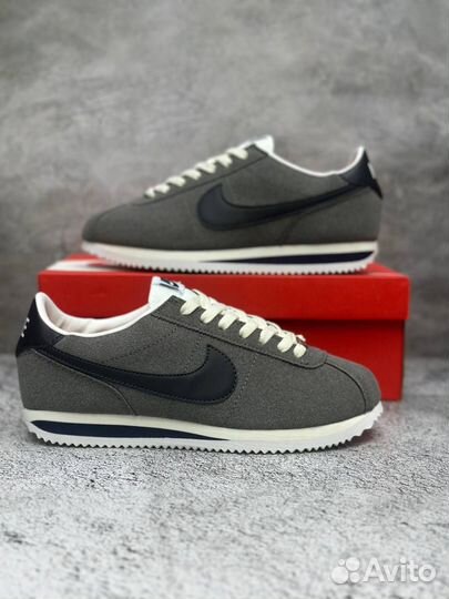 Кроссовки Nike cortez