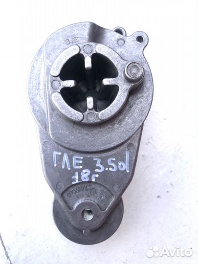 Натяжитель ремня мерседес A6422001970 2018г