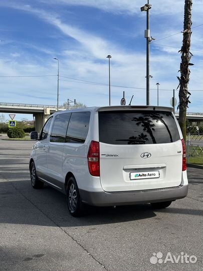 Hyundai Grand Starex 2.5 AT, 2017, 160 000 км