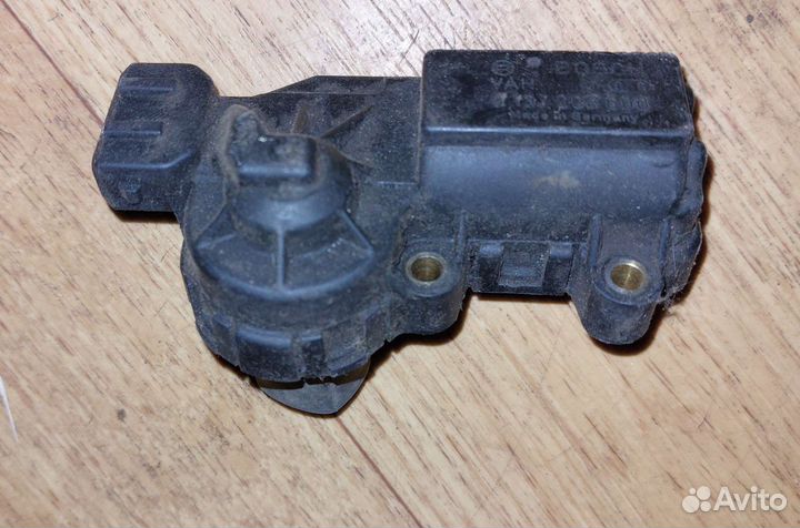 Регулятор холостого хода Golf 3 Passat B3