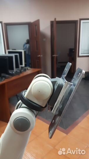 Кронштейн для монитора на стол/стену