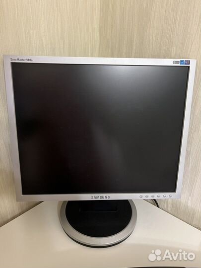 Монитор Samsung