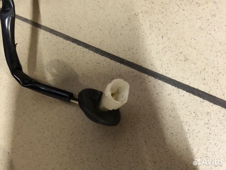 Chery Tiggo T11 FL Спойлер крышки багажника