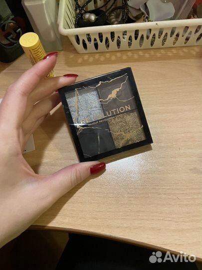 Тени для век make up revolution (лимитированные)