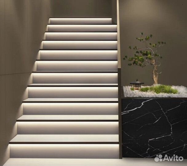 Подсветка лестницы на ступенях с датчиком