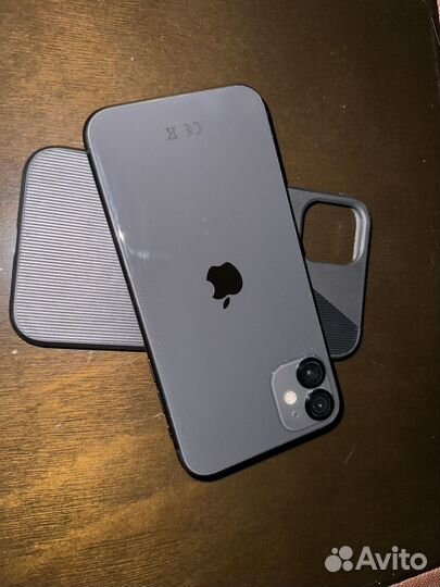 iPhone 11, 64 ГБ