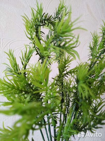 Исскустенная зелень