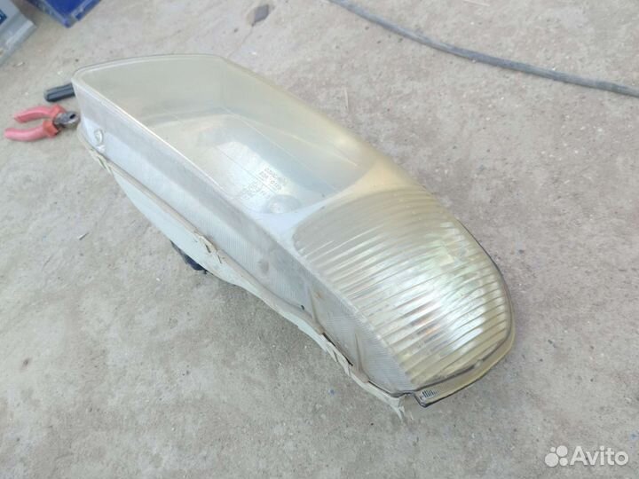 Фара передняя левая Hyundai Accent