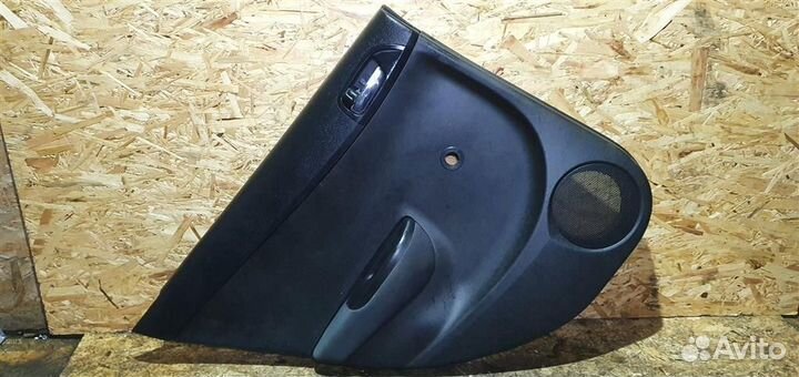 Обшивка двери задней левой Hyundai i20 2008-2014