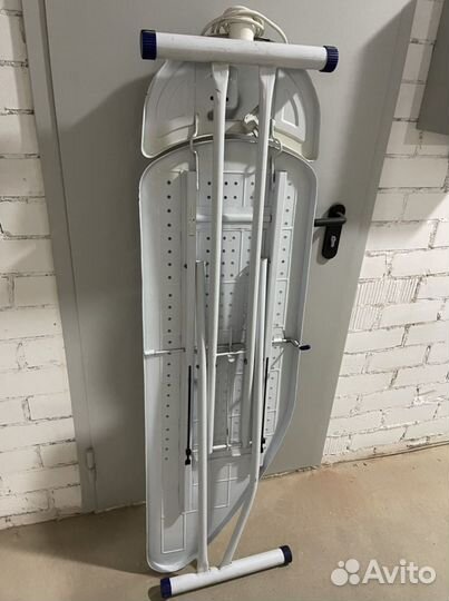 Гладильная доска б/у.железная) устойчивая крепкая