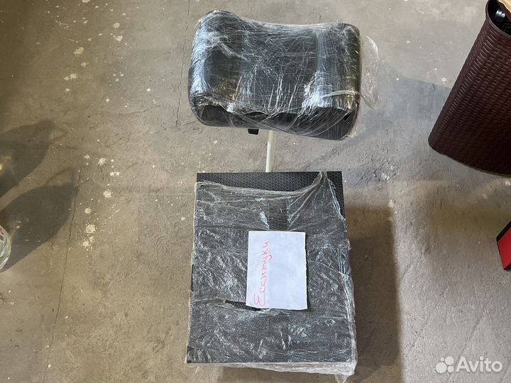 Педикюрная подставка и ванночка для педикюра