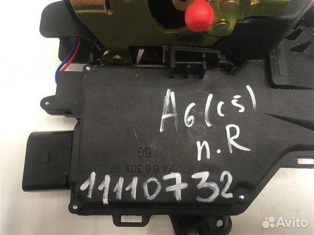 Замок двери передней правой Audi A6 C5 1997-2004