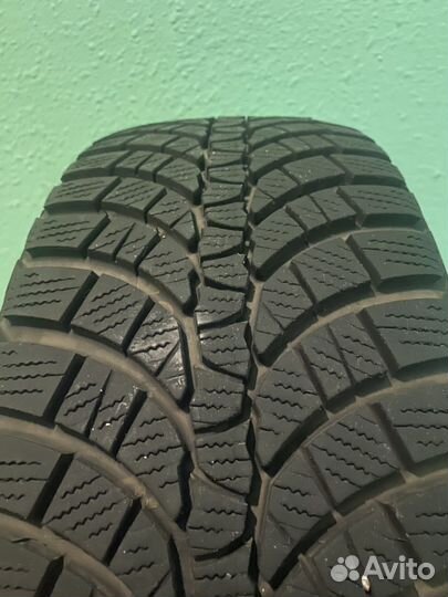 Kumho WinterCraft WP71 215/45 R17