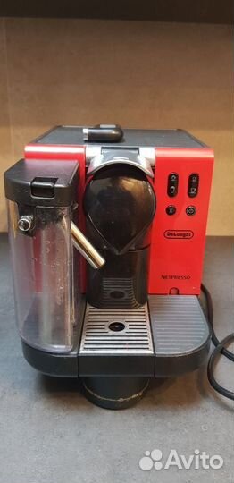 Кофемашина Delonghi EN 660 R nespresso