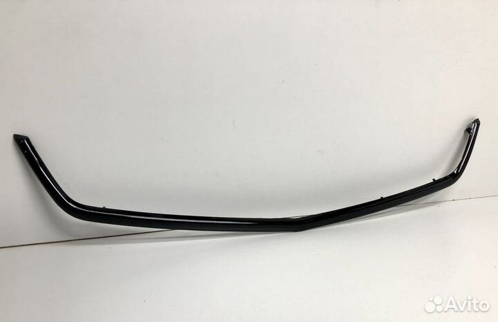 Молдинг решетки радиатора LADA Priora 2013-2018