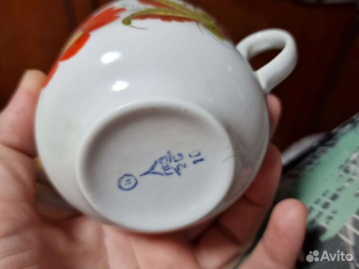 Чайные чашки с блюдцами