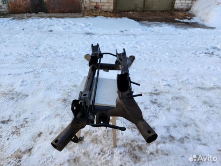 Задний подрамник аутлендер-3 с стабилизатором