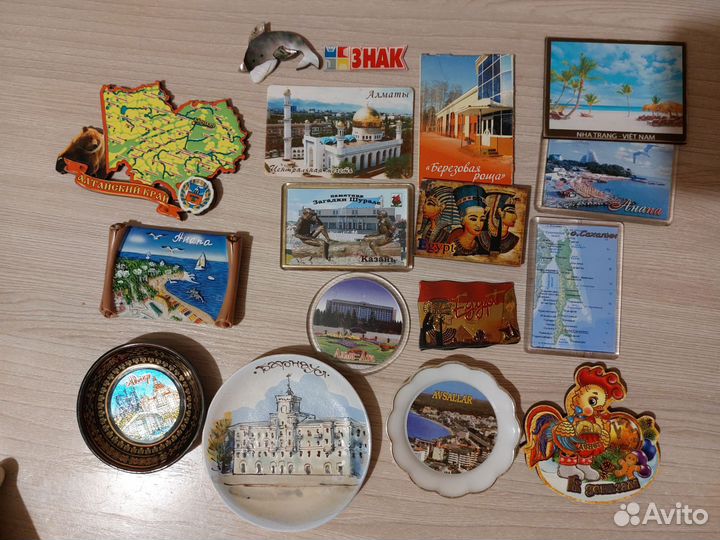 Магниты на холодильник из разных стран