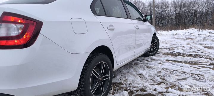 Skoda Rapid 1.6 МТ, 2019, 245 000 км