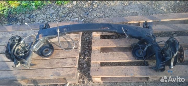 Балка задняя Toyota Alphard