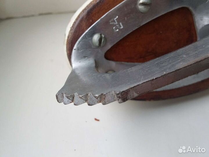 Коньки р.37 и 34, сделано в СССР