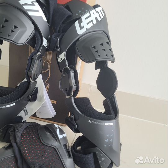 Наколенники Leatt Knee Brace X-Frame Hybrid Black