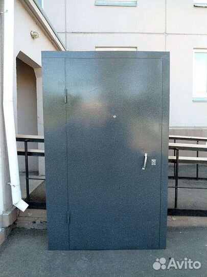 Металлические двери и тамбурные перегородки