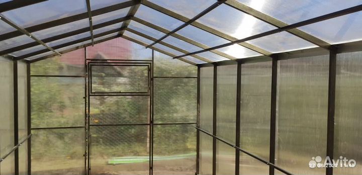 Теплица прямостенная