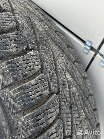 Nokian Tyres Hakkapeliitta R2 SUV 265/50 R20 111R