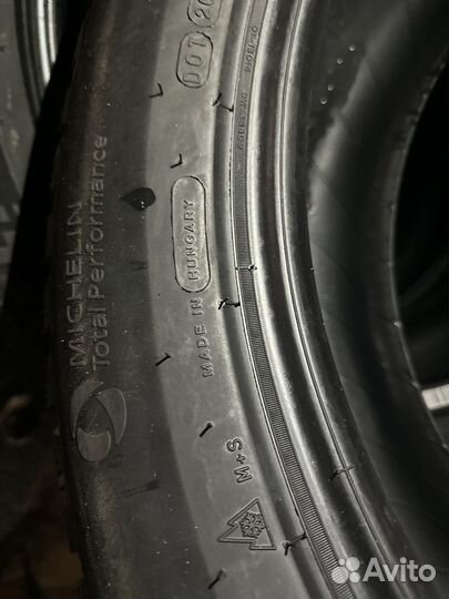 Michelin X-Ice North 4 SUV 275/50 R22