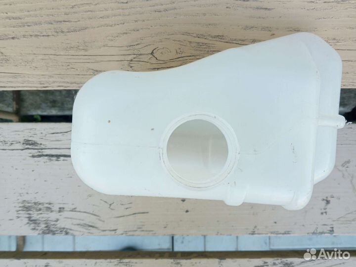 Расширительный бачок ваз 2114