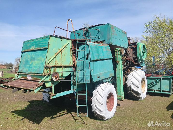 Комбайн Ростсельмаш Дон 1500А, 1993