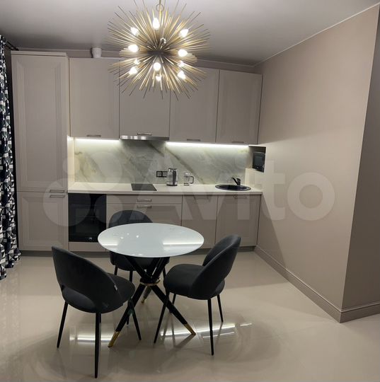 1-к. квартира, 42 м², 6/10 эт.