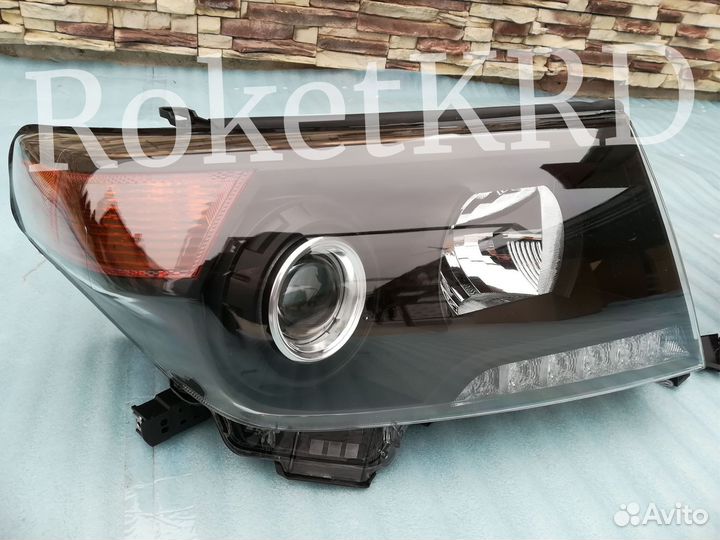 Фары toyota land cruiser 200 Черные 07-15