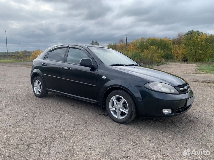 Chevrolet Lacetti 1.4 МТ, 2011, битый, 196 222 км