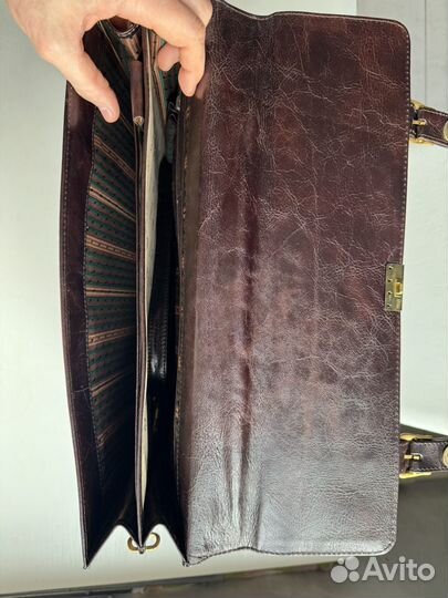 Портфель Tegran