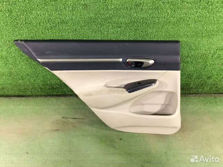 Обшивка двери задняя левая Honda Civic FD1 R18A